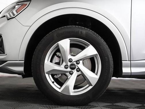 2022 Audi Q3 40 Premium Plus
