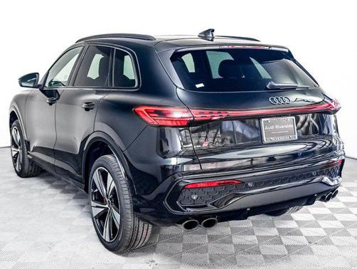 2025 Audi SQ5 3.0T Premium Plus