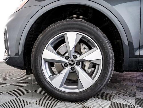 2025 Audi Q5 40 Premium Plus