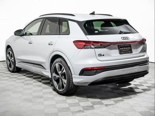 Glacier White Metallic 2024 Audi Q4 e-tron Prestige 55 quattro