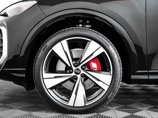 2025 Audi SQ5 3.0T Premium Plus