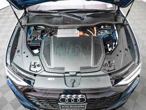 2024 Audi Q8 e-tron Premium Plus