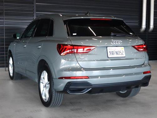 2022 Audi Q3 45 S line Premium