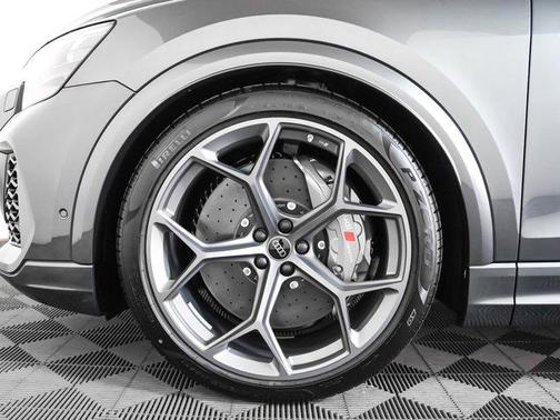 2025 Audi RS Q8 4.0T