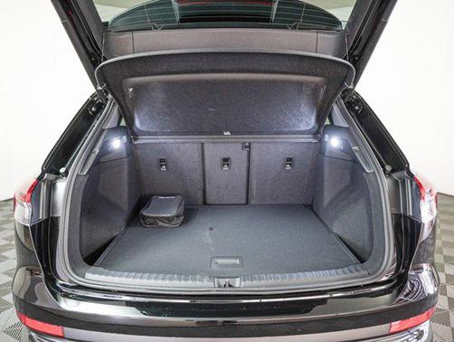 2025 Audi Q4 e-tron Premium Plus 55 quattro