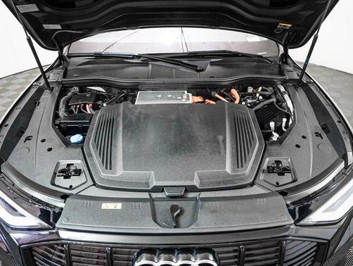2021 Audi e-tron Premium