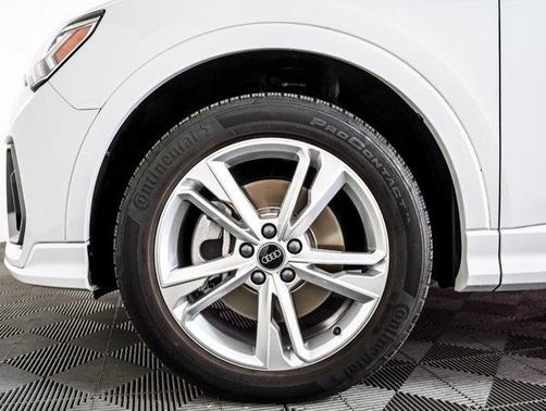 2022 Audi Q3 45 S line Premium Plus