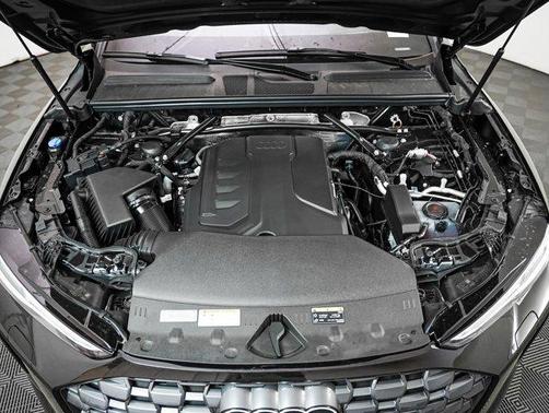 2025 Audi Q5 Premium Plus