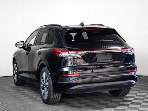 2025 Audi Q4 e-tron Premium 45 RWD