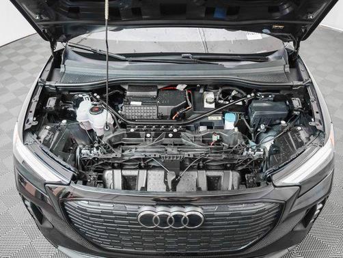 2025 Audi Q4 e-tron Premium 45 RWD