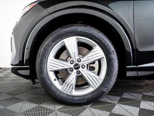 2024 Audi Q4 e-tron Premium Plus 55 quattro