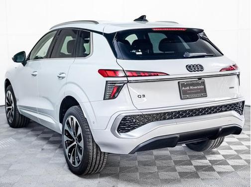 2026 Audi Q3 S line