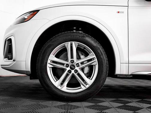 2025 Audi Q5 55 S line Premium Plus