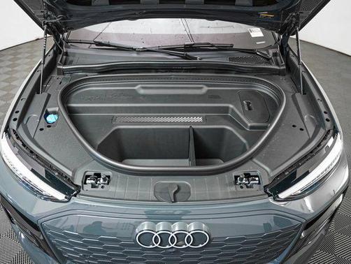 2025 Audi Q6 e-tron Premium Plus