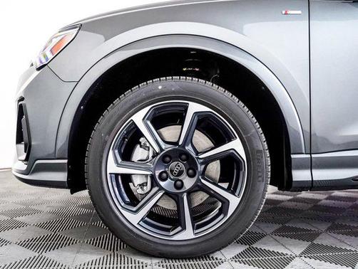 2025 Audi Q3 45 S line Premium Plus