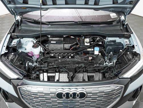 2025 Audi Q4 e-tron Sportback Premium 55 quattro