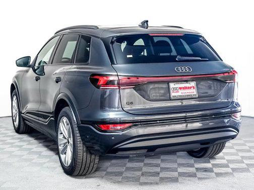2025 Audi Q6 e-tron Premium