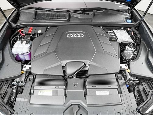 Mythos Black Metallic 2026 Audi Q8 55 Premium Plus
