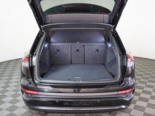 2024 Audi Q4 e-tron Premium Plus 50 quattro