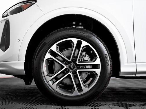 2025 Audi Q5 Premium