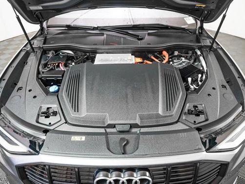2021 Audi e-tron Premium
