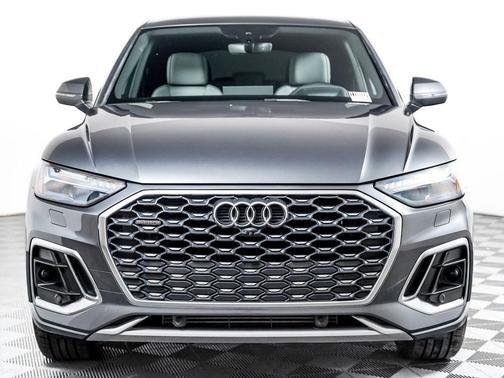 Daytona Gray Pearl Effect 2023 Audi Q5 45 S line Prestige