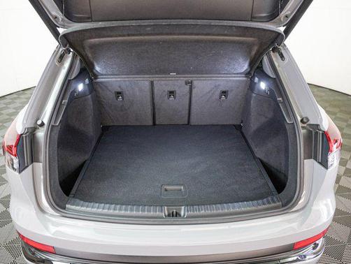 2024 Audi Q4 e-tron Premium Plus 50 quattro