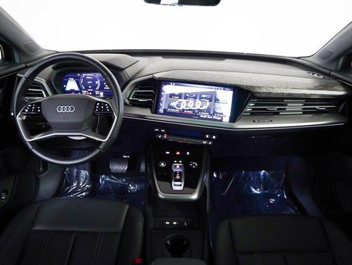 2024 Audi Q4 e-tron Premium Plus 55 quattro