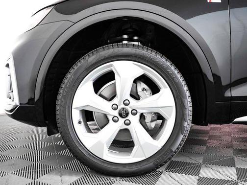 2025 Audi Q5 45 S line Premium Plus