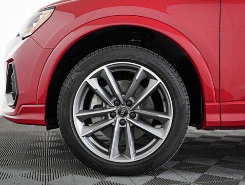 2022 Audi Q3 45 S line Premium