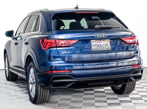 2022 Audi Q3 45 S line Premium