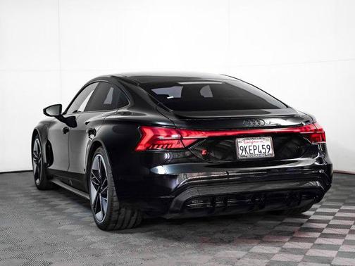 2023 Audi RS e-tron GT quattro