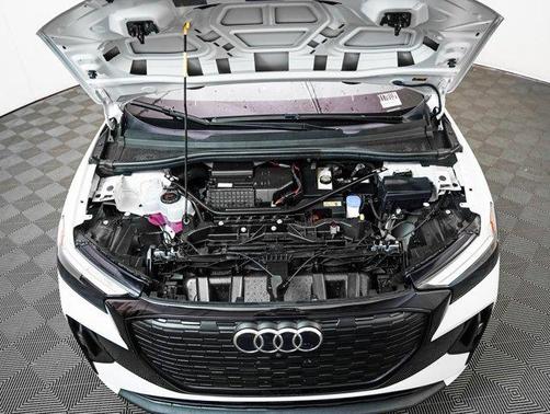 2024 Audi Q4 e-tron Sportback Premium Plus 55 quattro