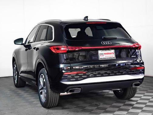 2025 Audi Q5 Premium