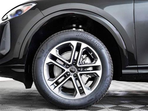 2025 Audi Q5 Premium