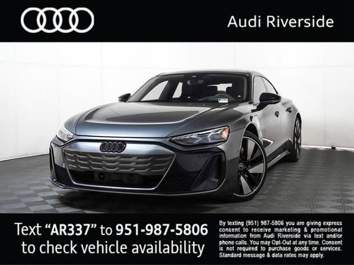 Daytona Gray Pearl Effect 2026 Audi S e-tron GT Prestige quattro