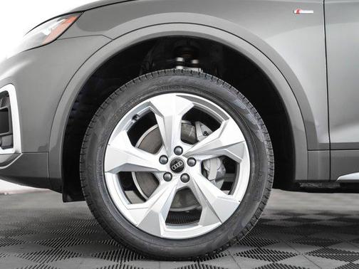 2025 Audi Q5 45 S line Premium Plus