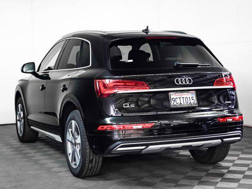 2022 Audi Q5 40 Premium Plus
