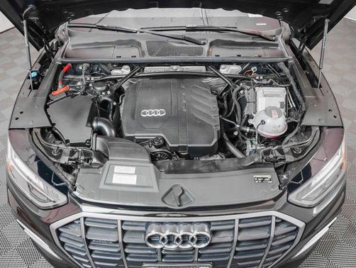 2022 Audi Q5 40 Premium Plus