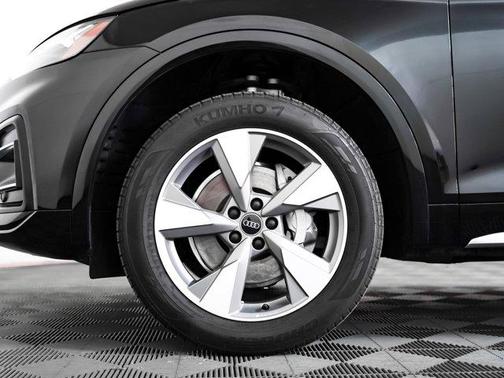 2022 Audi Q5 40 Premium Plus