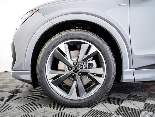 2025 Audi Q4 e-tron Premium Plus 55 quattro