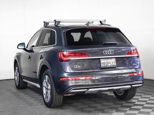 2024 Audi Q5 40 Premium