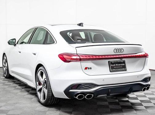 Glacier White Metallic 2026 Audi S5 Premium Plus TFSI quattro S tronic