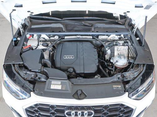 2022 Audi Q5 45 S line Premium