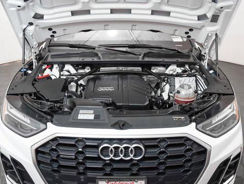 2022 Audi Q5 45 S line Premium
