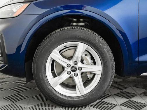 2023 Audi Q5 40 Premium