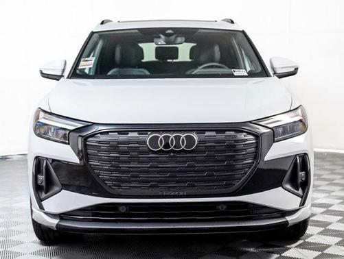 2025 Audi Q4 e-tron Premium Plus 55 quattro