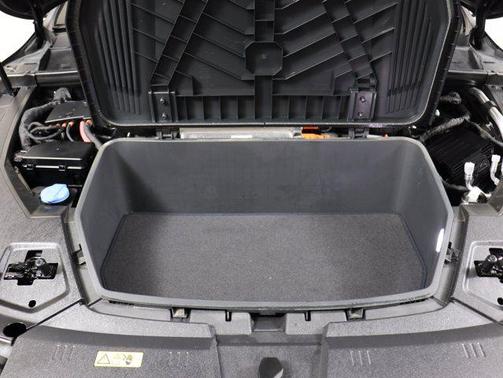 Mythos Black Metallic 2019 Audi e-tron Premium Plus