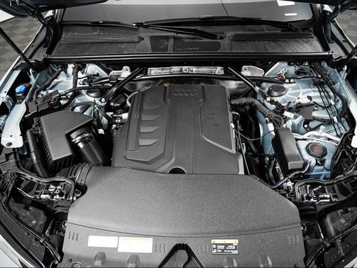 Florett Silver Metallic 2026 Audi Q5 Premium TFSI quattro S tronic