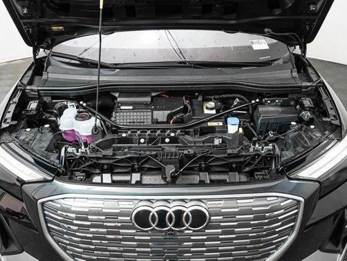 2025 Audi Q4 e-tron Sportback Premium 55 quattro